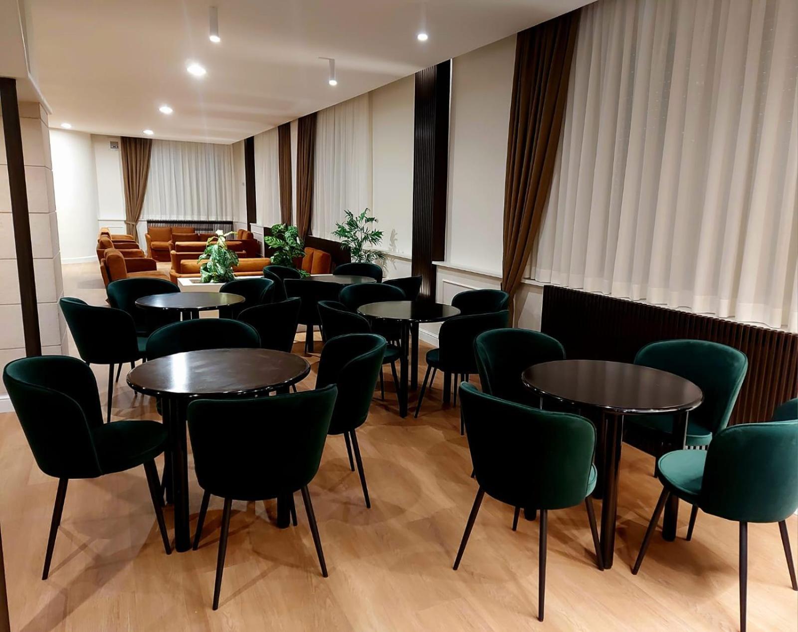 Hotel Meranda 카미글리아텔로 실라노 외부 사진