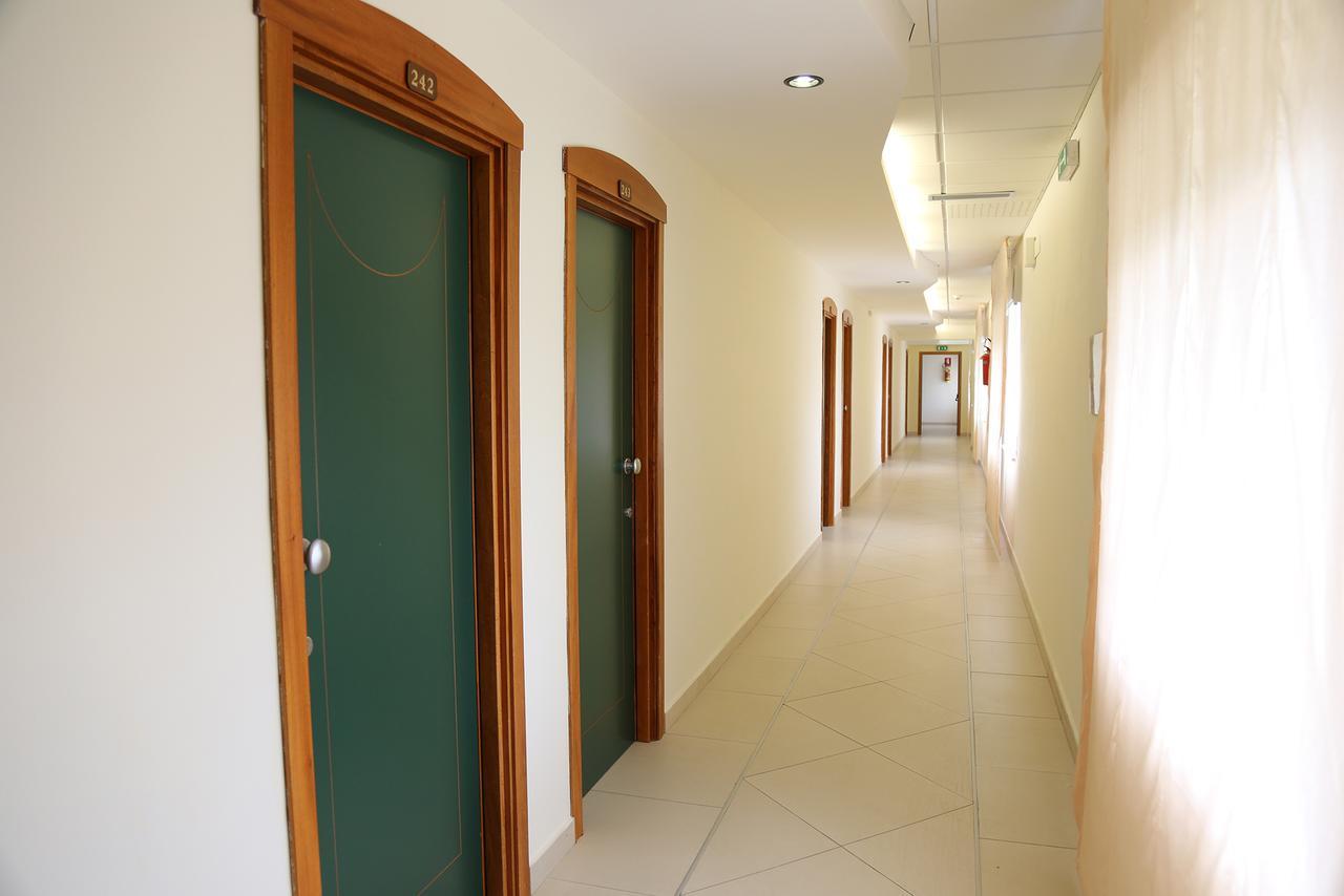 Hotel Meranda 카미글리아텔로 실라노 외부 사진